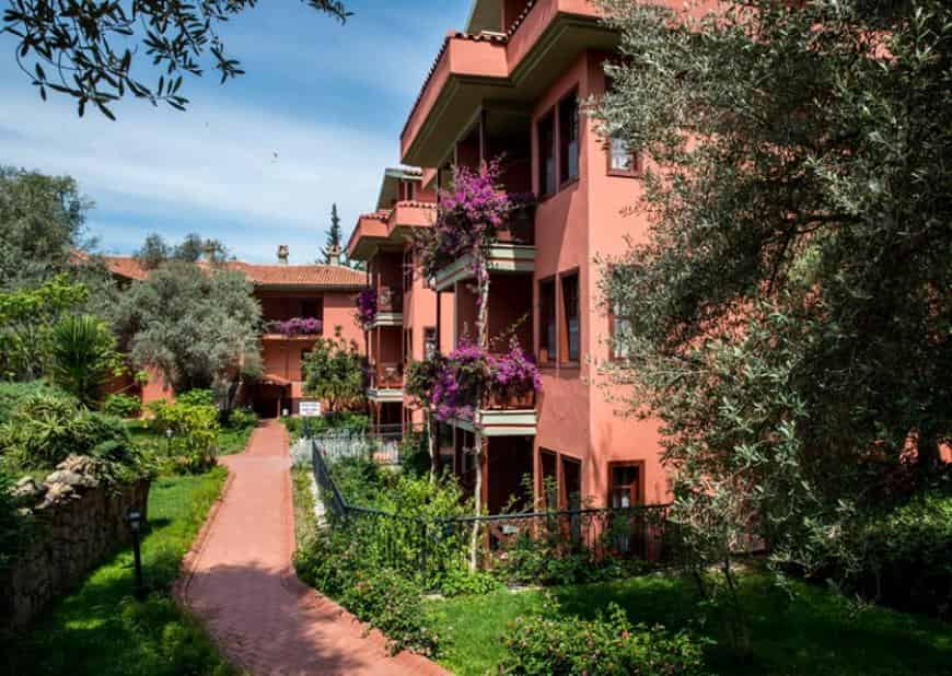 Suncity Hotel & Beach Club